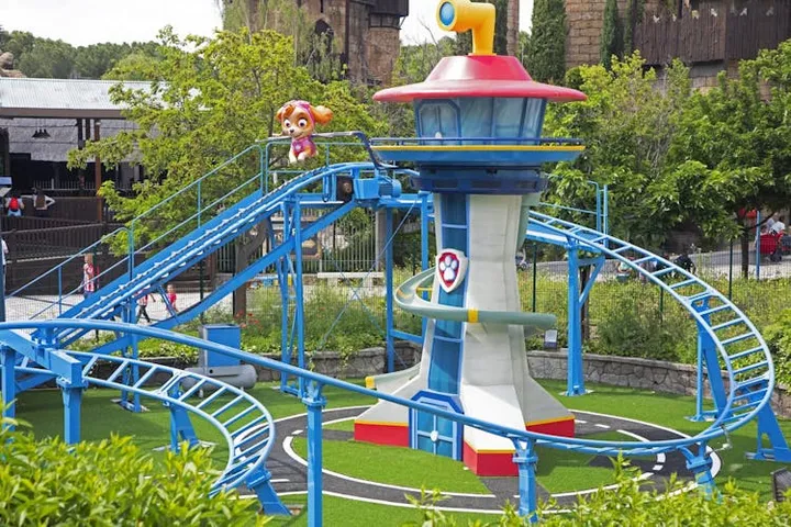 Parque Warner Madrid skip-the-line tickets - HyperAir